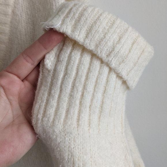 BRAVE Soul London Y2K Oversized Low V Neck Cream Sweater M - Picture 14 of 14